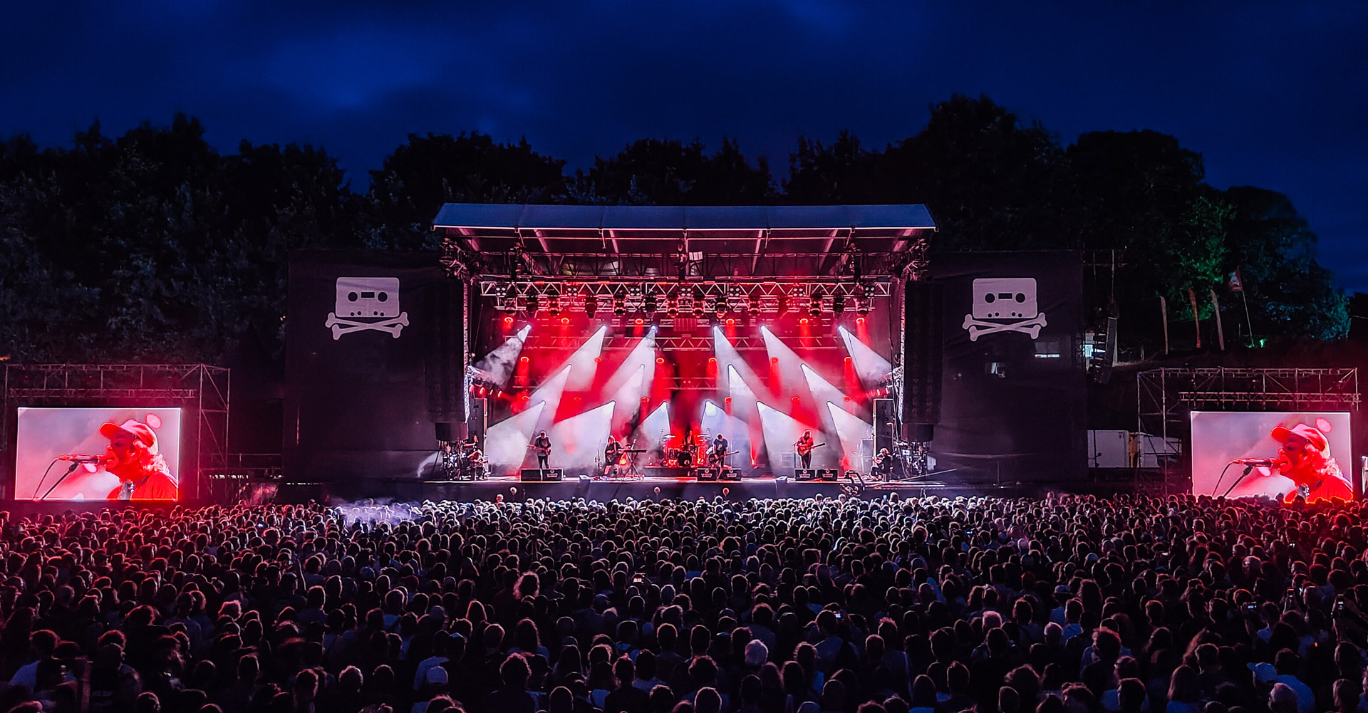 Slowdive_La-Route-du-Rock_Jean-Adrien-Morandeau_1920x1000